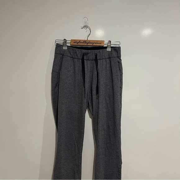 Lululemon On The Fly Pant *28"
Heathered Black - Picture 6 of 8